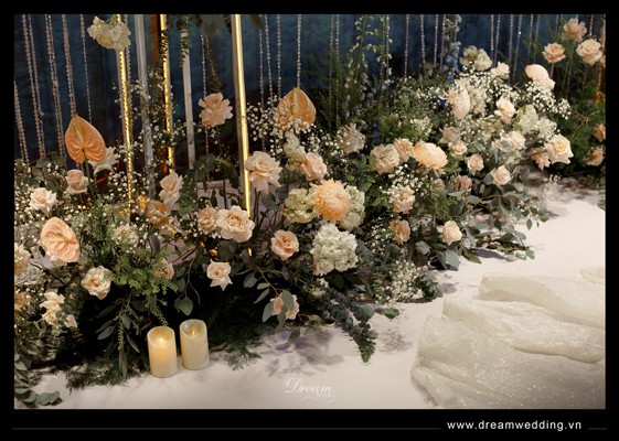 Trang trí tiệc cưới tại White Palace HVT - 20.jpg